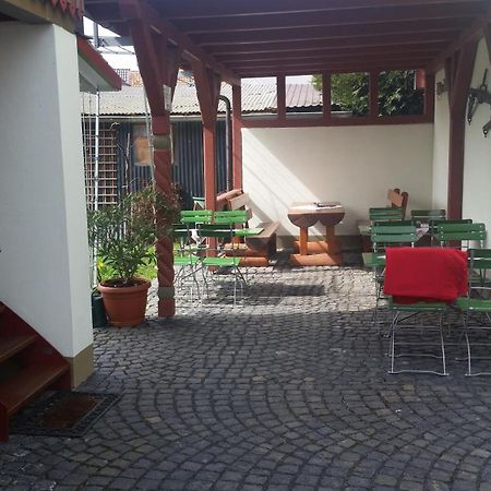 Cafe Im Hof- Bed & Breakfast Streufdorf Exterior photo