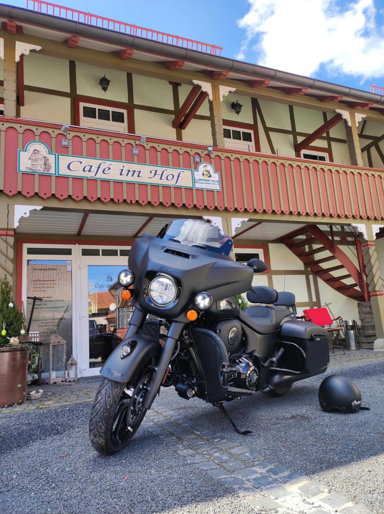 Cafe Im Hof- Bed & Breakfast Streufdorf Exterior photo