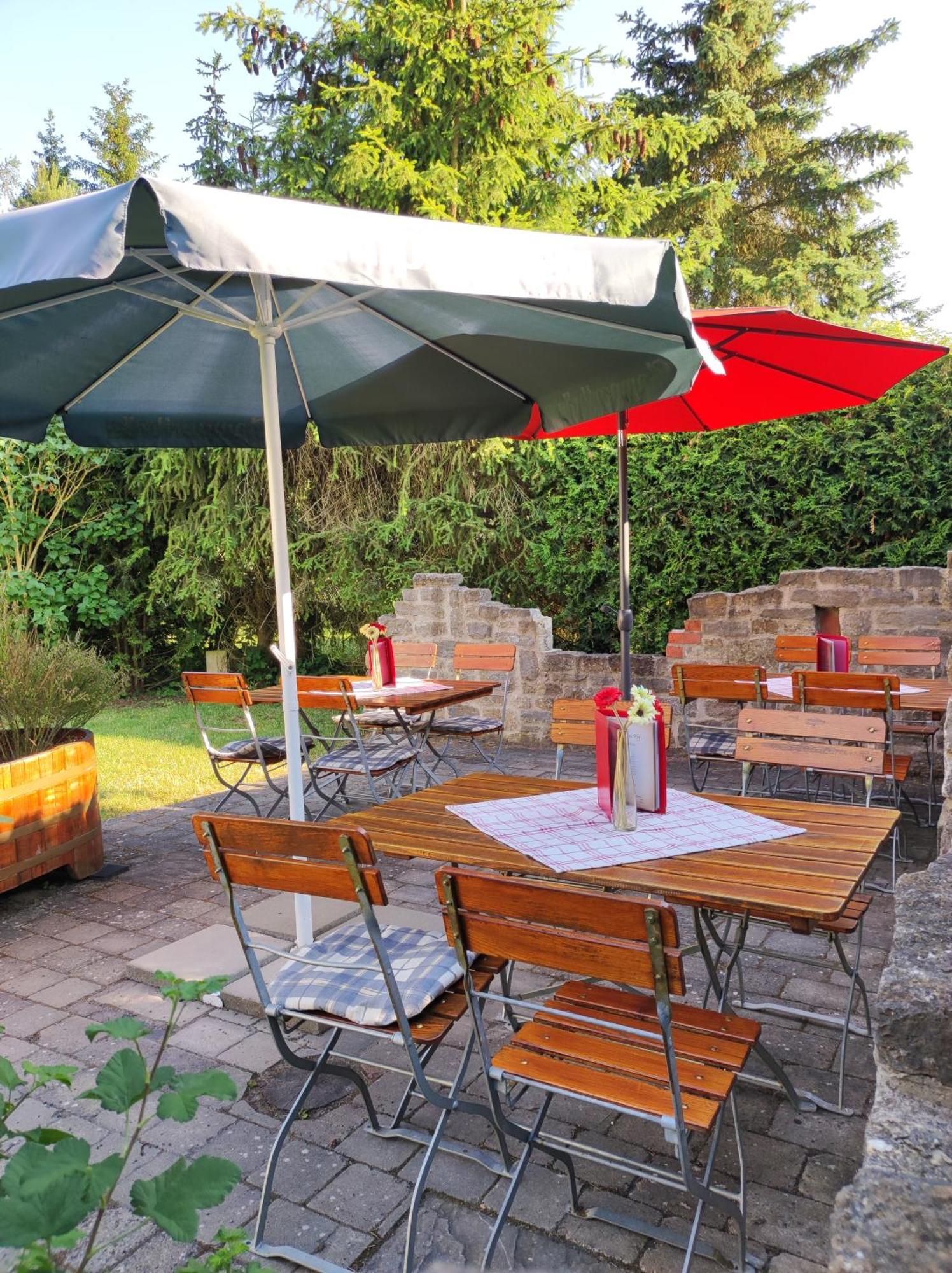 Cafe Im Hof- Bed & Breakfast Streufdorf Exterior photo