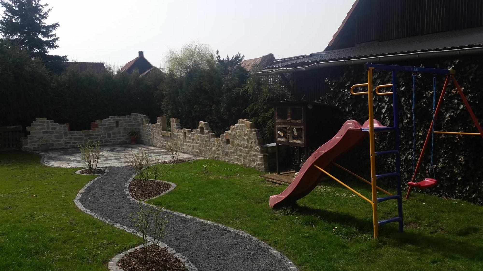 Cafe Im Hof- Bed & Breakfast Streufdorf Exterior photo