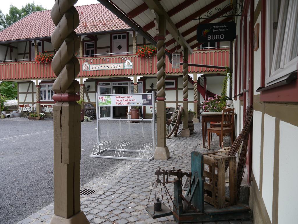 Cafe Im Hof- Bed & Breakfast Streufdorf Exterior photo