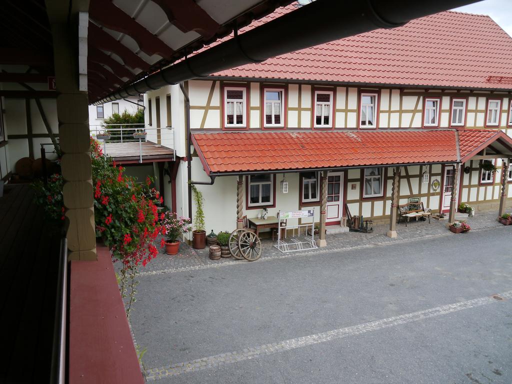 Cafe Im Hof- Bed & Breakfast Streufdorf Exterior photo